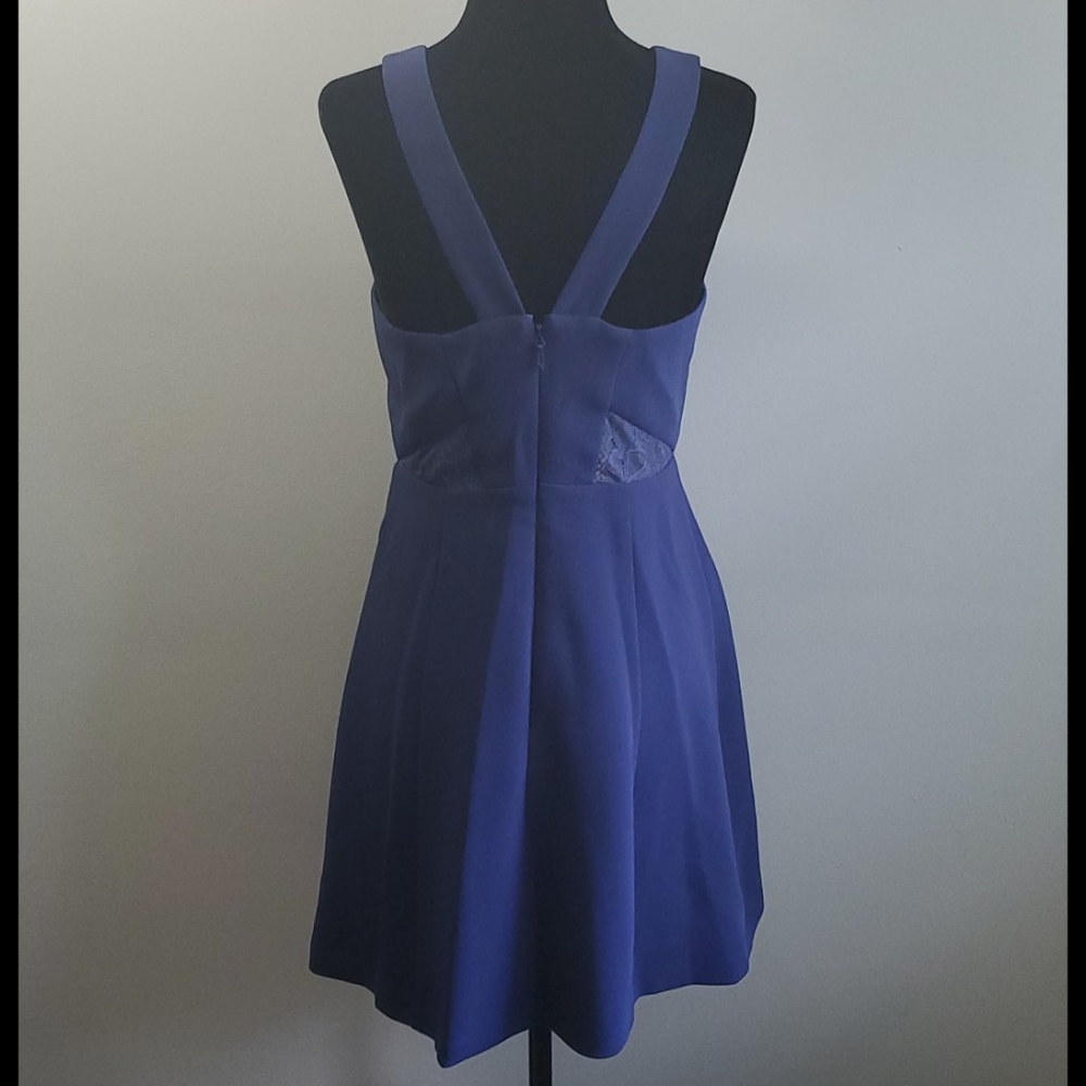 ❌SOLD❌BCBGeneration blue mini sleeveless dress - Picture 2 of 8